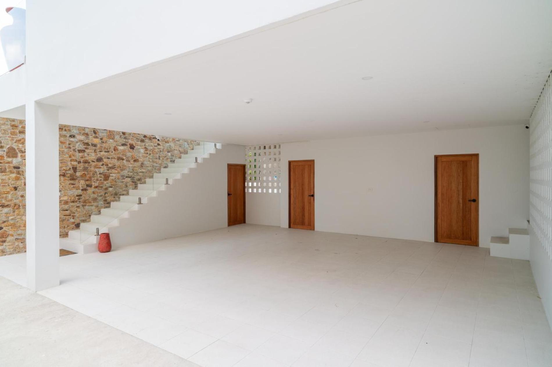 Villaer Brand New 3 Bed Sea View - Kbr31